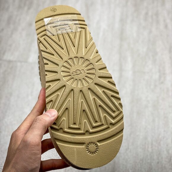 UGG Tasman Slipper Shoes - Picture 6 of 9